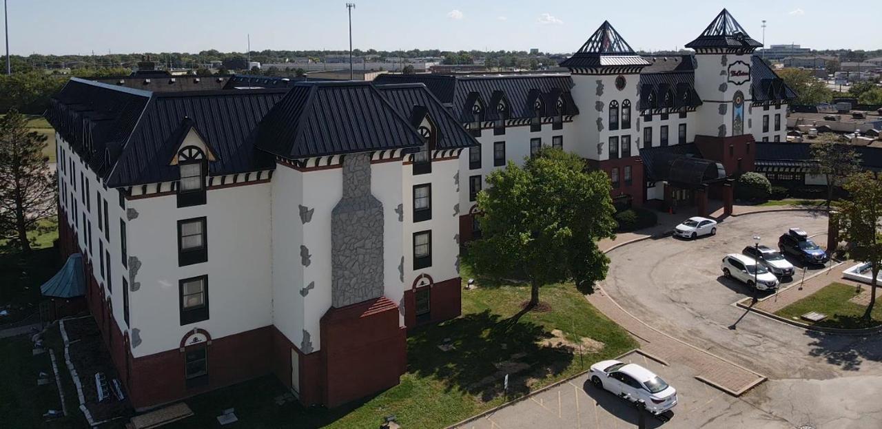 The Chateau Bloomington Hotel And Conference Center Экстерьер фото