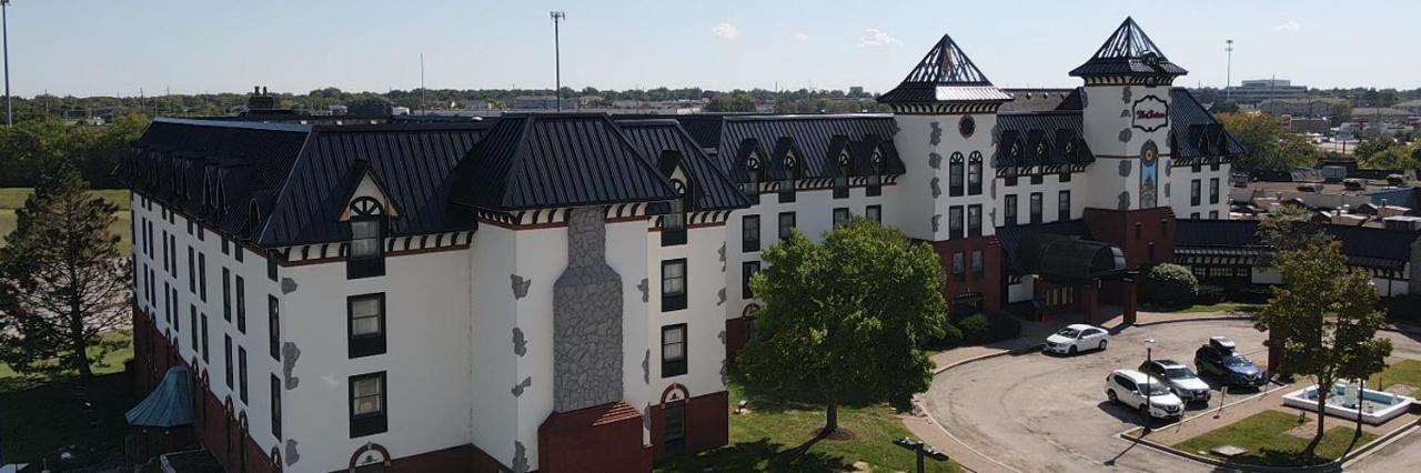The Chateau Bloomington Hotel And Conference Center Экстерьер фото