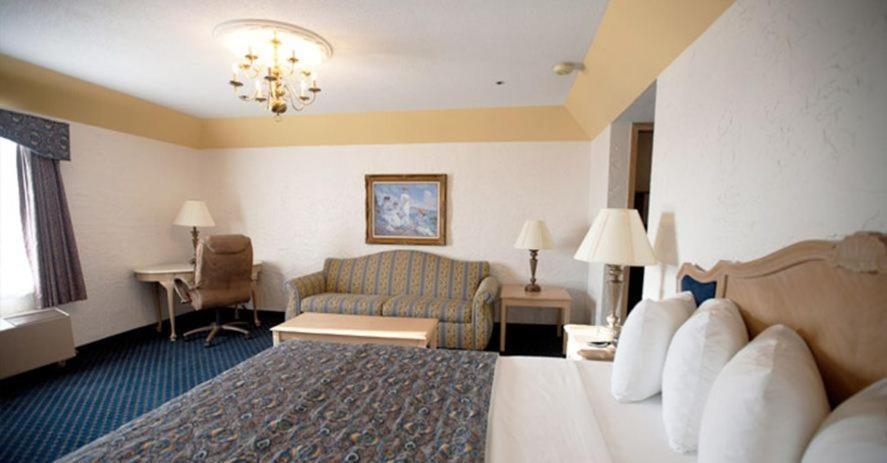 The Chateau Bloomington Hotel And Conference Center Экстерьер фото